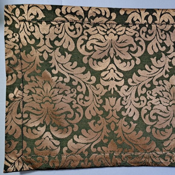 4 Qty Gold & Green 19" x 13" Placemats - Picture 3 of 4